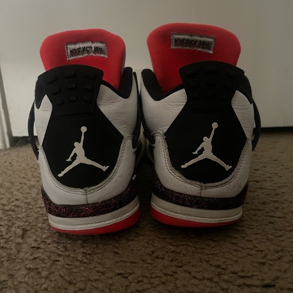Jordan 4 - Picture 2 of 5